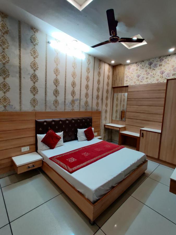 Hotel Robin Inn アムリトサル エクステリア 写真